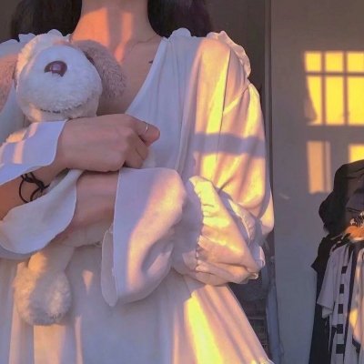 麻辣老师1这个女生有点冷